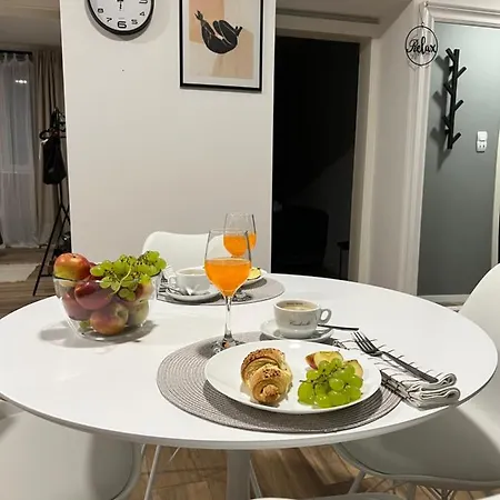 Cinderella With Free Parking Lägenhet *