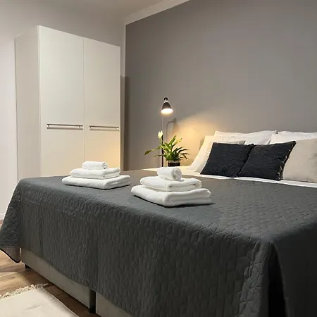 Cinderella With Free Parking Appartement