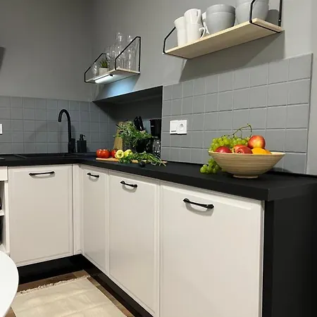 Cinderella With Free Parking * Pula