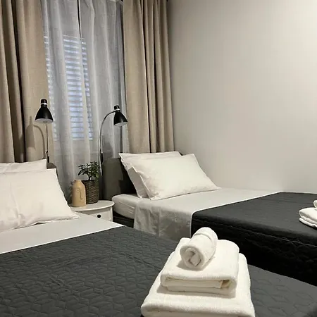 Cinderella With Free Parking Appartement Pula