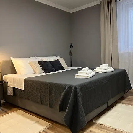 Cinderella With Free Parking Appartement *